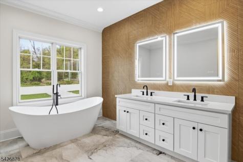 76 Hillside Avenue Livingston NJ 07039
