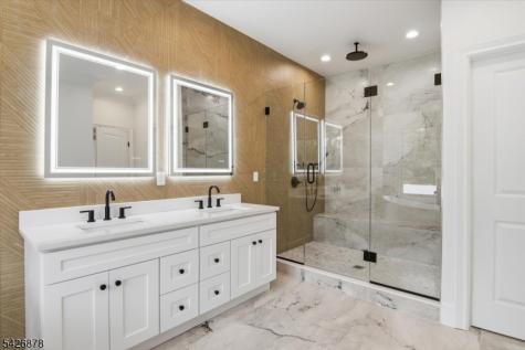 76 Hillside Avenue Livingston NJ 07039
