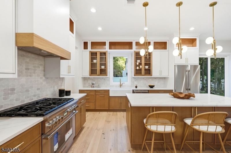 25 Claremont Avenue Livingston NJ 07039