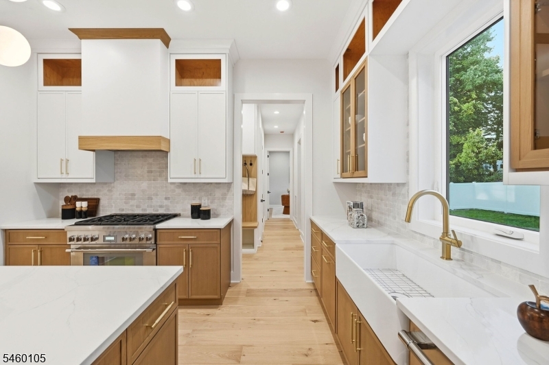 25 Claremont Avenue Livingston NJ 07039