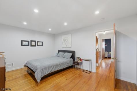 17 Arthur Drive Rutherford NJ 07070