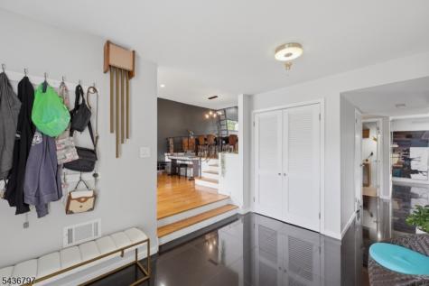 17 Arthur Drive Rutherford NJ 07070