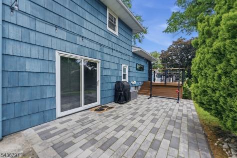 17 Arthur Drive Rutherford NJ 07070