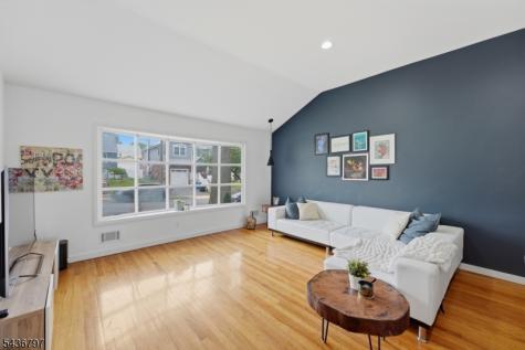 17 Arthur Drive Rutherford NJ 07070