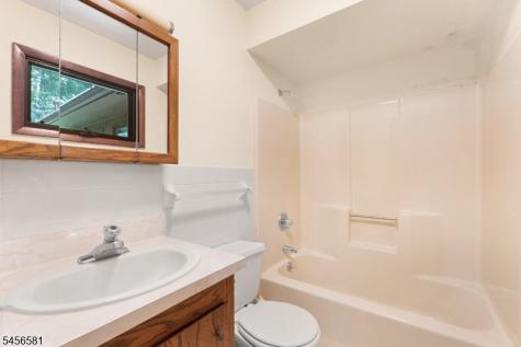 155 Buffalo Hollow Road Lebanon NJ 08826