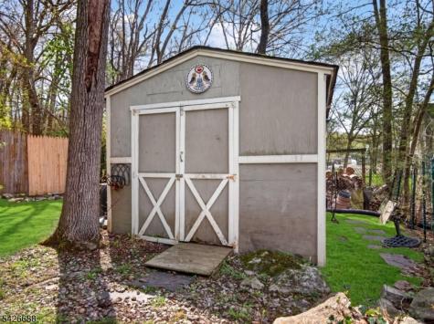 22 Wildwood Terrace Ringwood NJ 07456