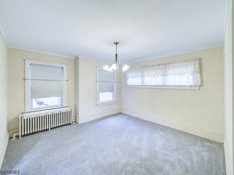 24 W Main Street Clinton NJ 08809