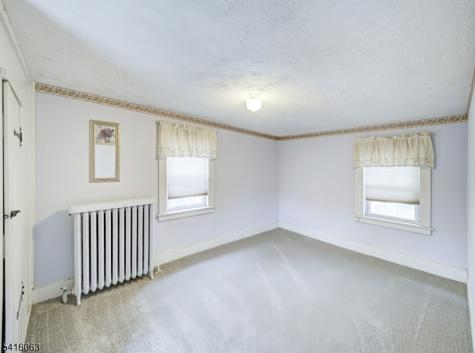 24 W Main Street Clinton NJ 08809