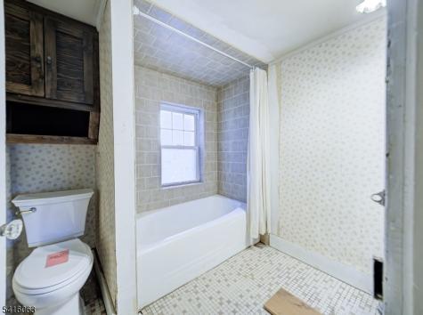 24 W Main Street Clinton NJ 08809