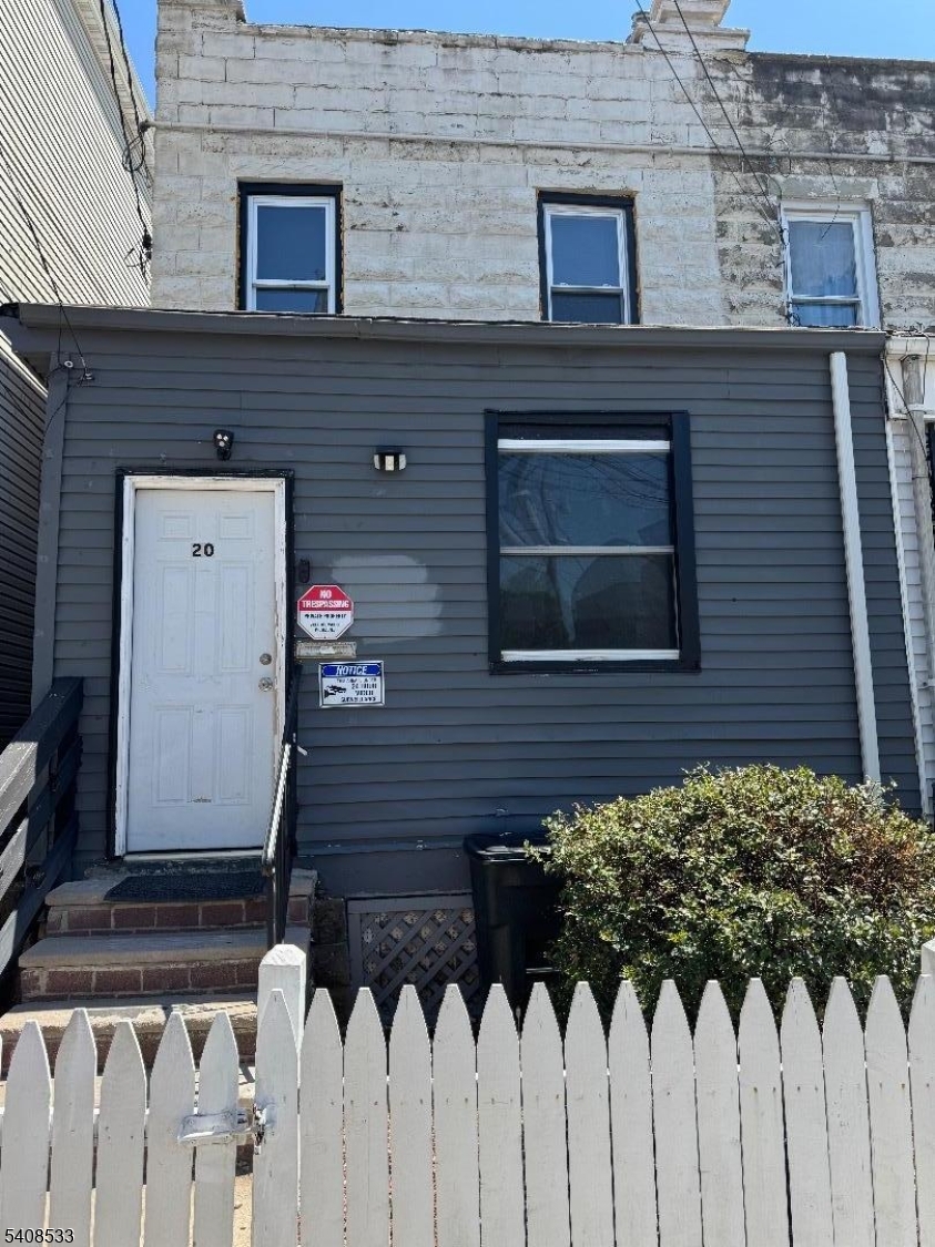 20 Willoughby Street Newark NJ 07112