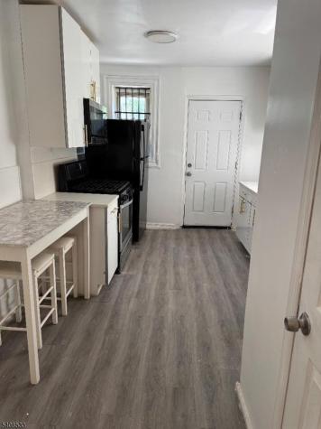 20 Willoughby Street Newark NJ 07112