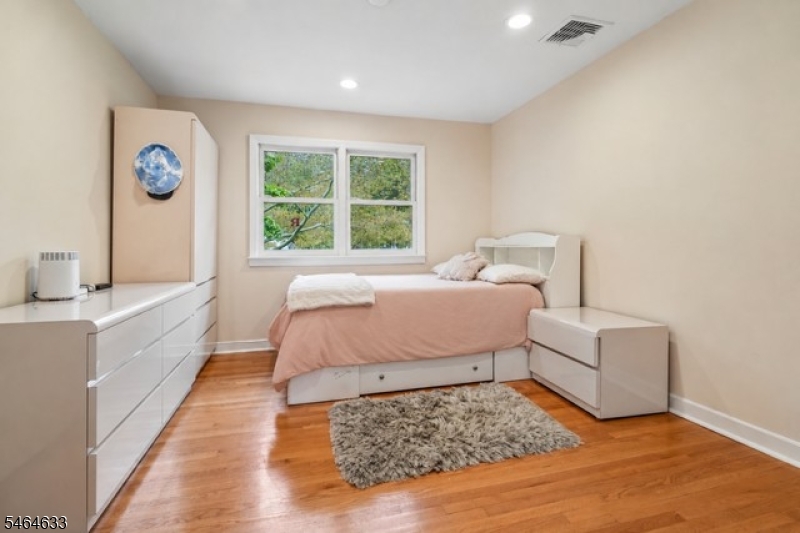 91 Ridge Drive Livingston NJ 07039