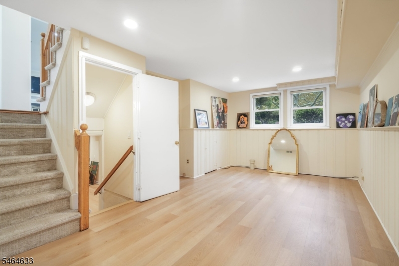 91 Ridge Drive Livingston NJ 07039