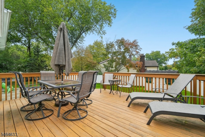 91 Ridge Drive Livingston NJ 07039