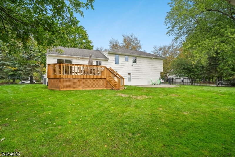 91 Ridge Drive Livingston NJ 07039