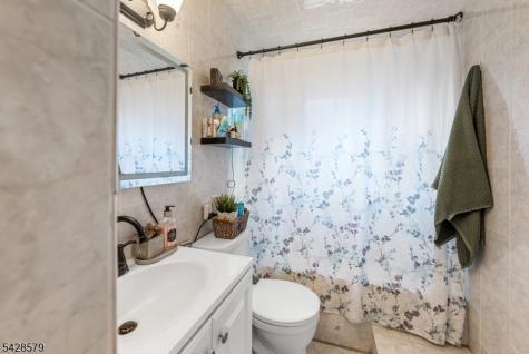 40 Musconetcong Avenue Hopatcong NJ 07843