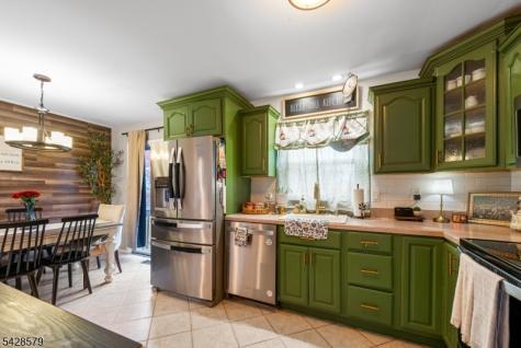 40 Musconetcong Avenue Hopatcong NJ 07843