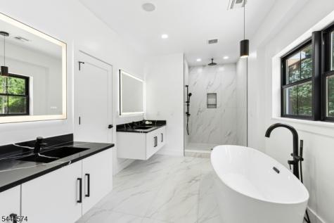 170 Johnston Drive Extension Watchung NJ 07069
