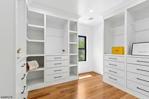 170 Johnston Drive Extension Watchung NJ 07069