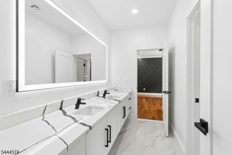 170 Johnston Drive Extension Watchung NJ 07069