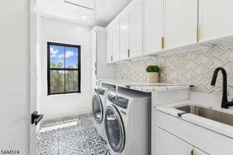 170 Johnston Drive Extension Watchung NJ 07069