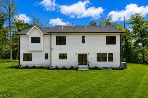 170 Johnston Drive Extension Watchung NJ 07069