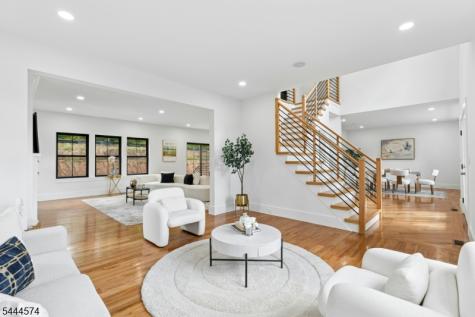 170 Johnston Drive Extension Watchung NJ 07069