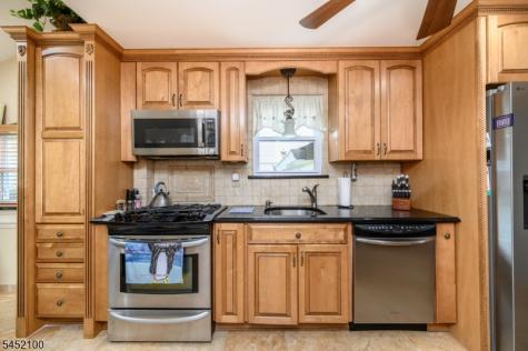 147 Claremont Avenue Verona NJ 07044