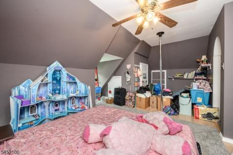147 Claremont Avenue Verona NJ 07044