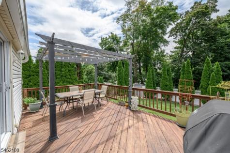 147 Claremont Avenue Verona NJ 07044