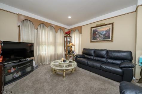 147 Claremont Avenue Verona NJ 07044