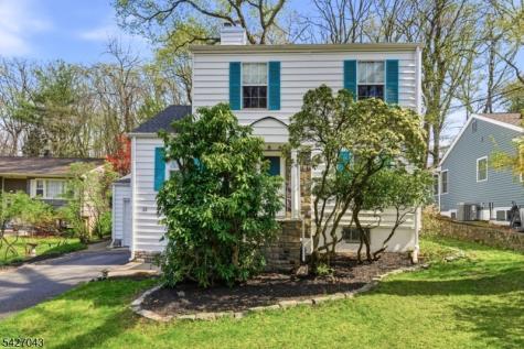 32 Hibernia Road Rockaway NJ 07866