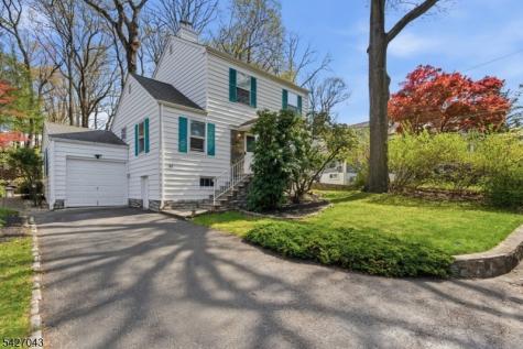 32 Hibernia Road Rockaway NJ 07866