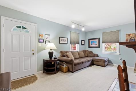 32 Hibernia Road Rockaway NJ 07866
