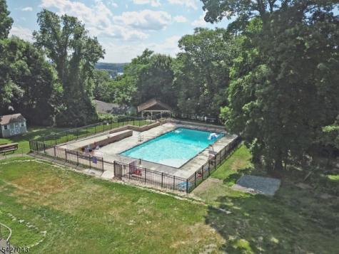 32 Hibernia Road Rockaway NJ 07866