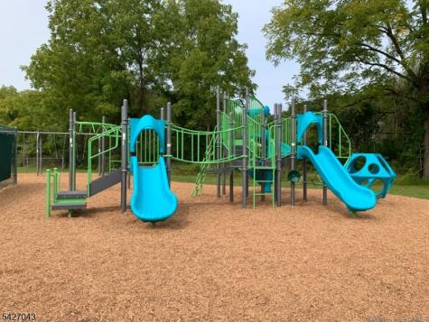 32 Hibernia Road Rockaway NJ 07866