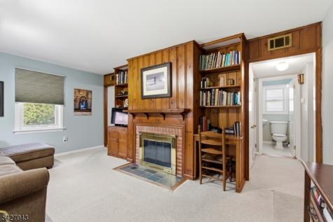 32 Hibernia Road Rockaway NJ 07866