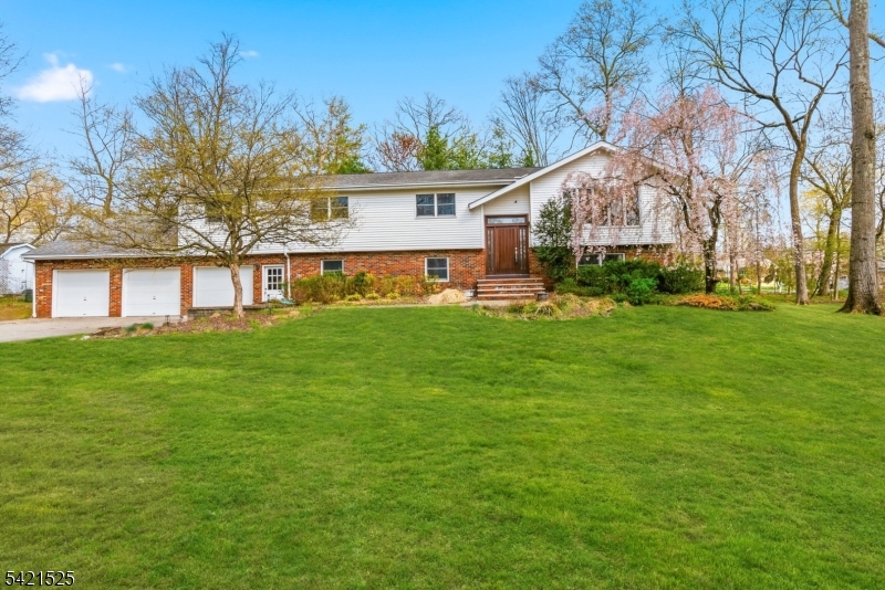 8 Bogert Road Montville NJ 07058