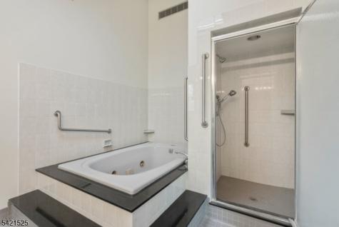 8 Bogert Road Montville NJ 07058