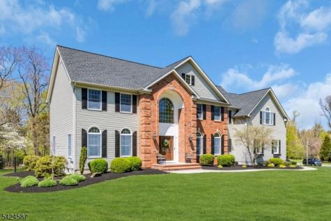 1 Berkshire Court Clinton NJ 08833
