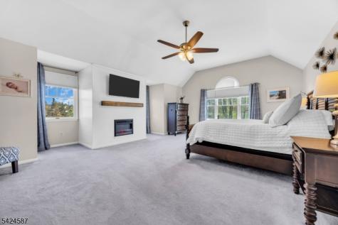 1 Berkshire Court Clinton NJ 08833
