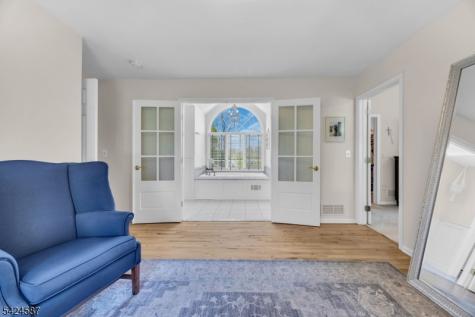 1 Berkshire Court Clinton NJ 08833