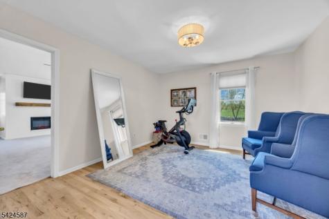 1 Berkshire Court Clinton NJ 08833