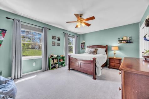 1 Berkshire Court Clinton NJ 08833