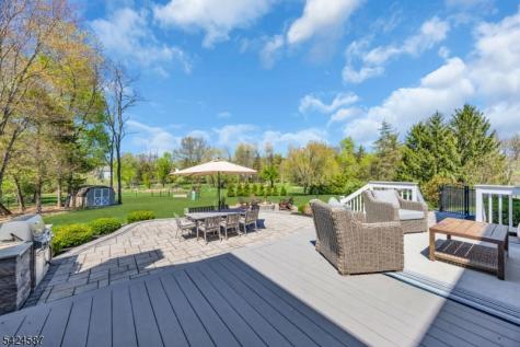 1 Berkshire Court Clinton NJ 08833