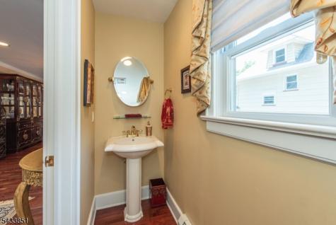 10 Irving Place Nutley NJ 07110