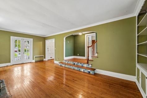 122 Holland Road South Orange Village NJ 07079