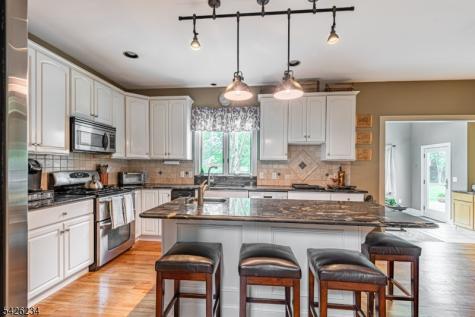 106 Stone Crossing Greenwich NJ 08886