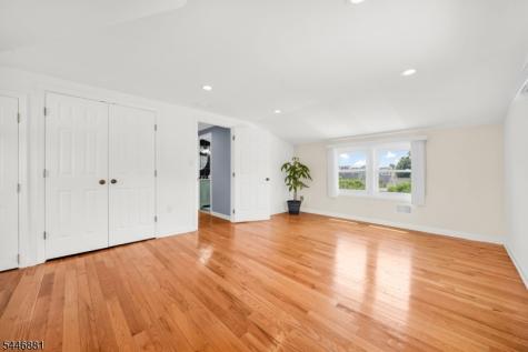 1241 Gurd Avenue Hillside NJ 07205