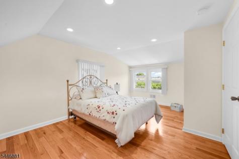 1241 Gurd Avenue Hillside NJ 07205